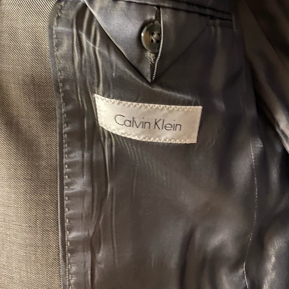 2/$75💥- BLAZER | Men’s Calvin Klein blazer size 38S - Picture 2 of 6